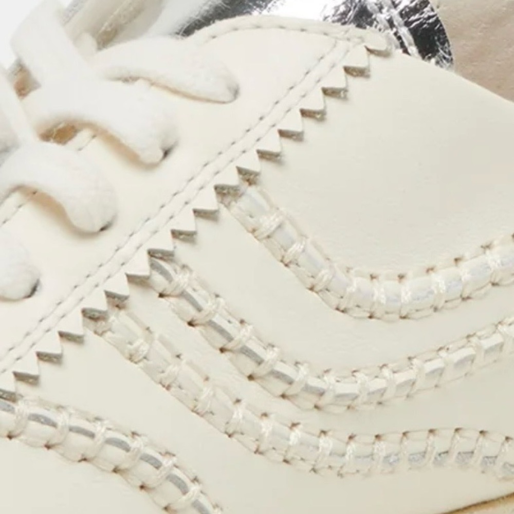 DOLCE VITA DELANY Off-White Sneakers, size 8 - Picture 10 of 12